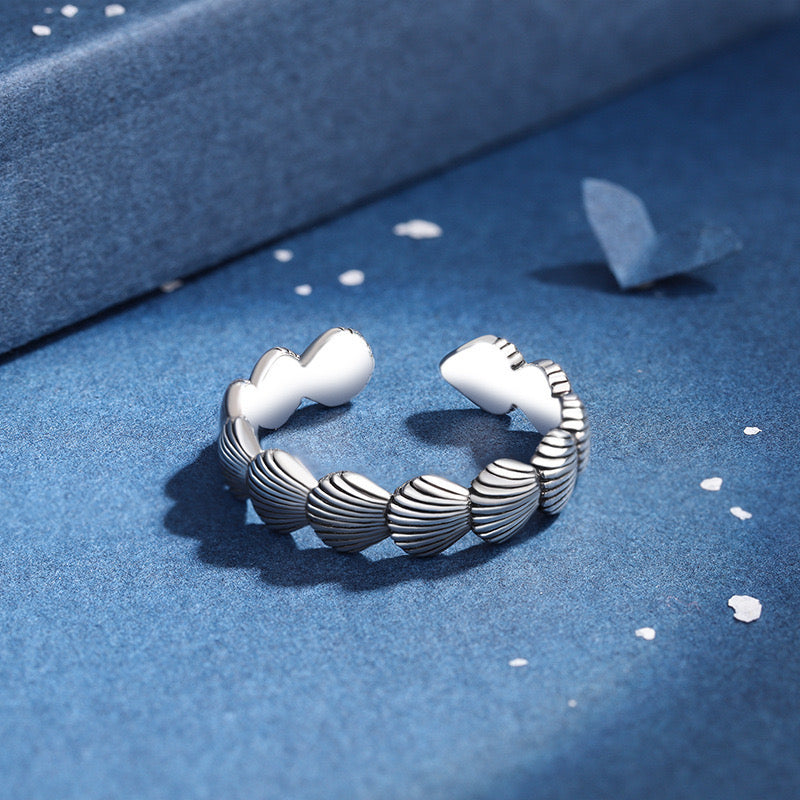 silver sea shell ring