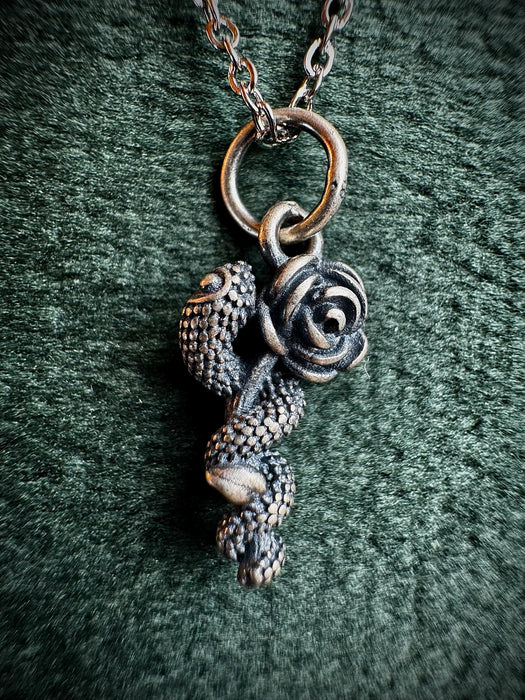 Snake Holding Rose S925