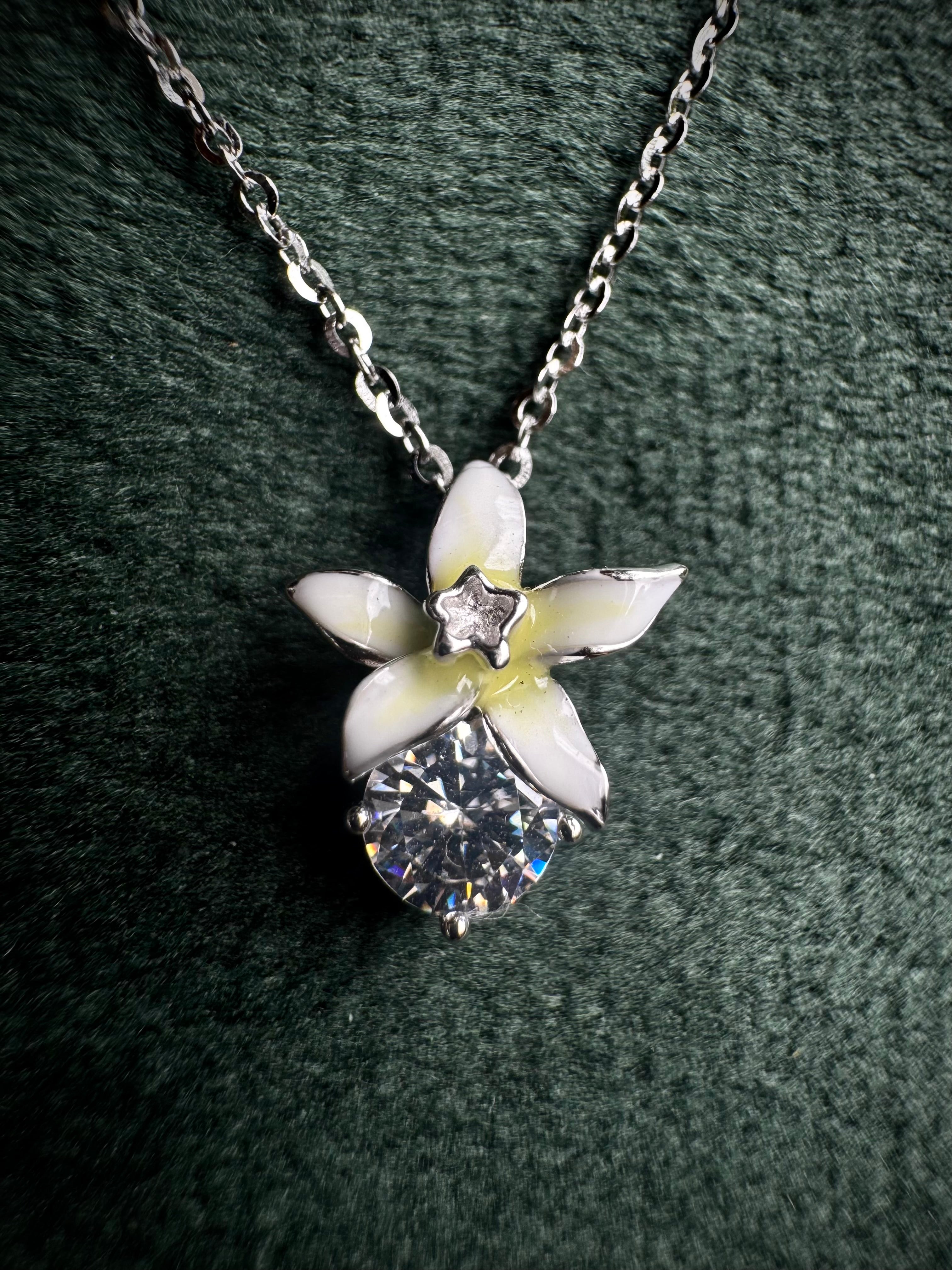 S925 Frangipani Necklace