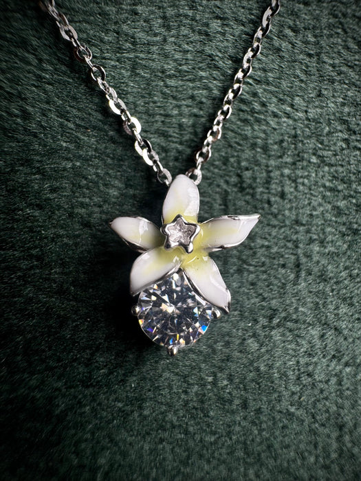 S925 Frangipani Necklace