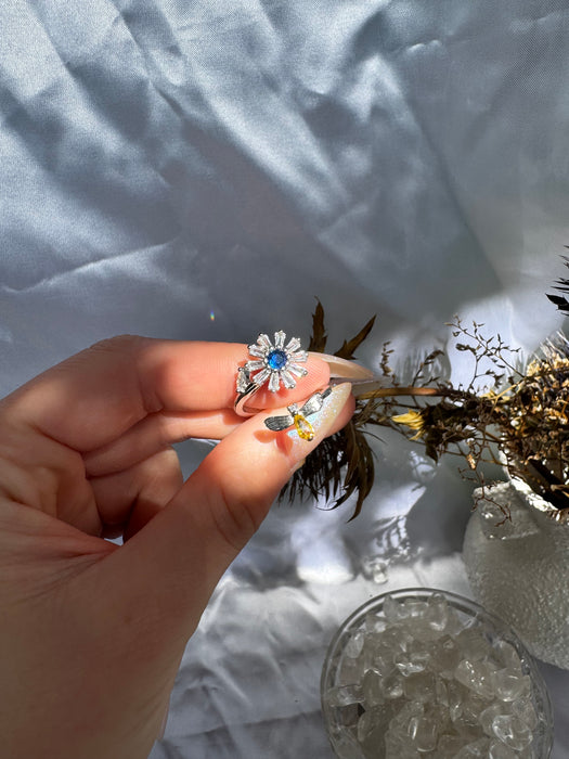 Silver Bee with Flower Fidget ring