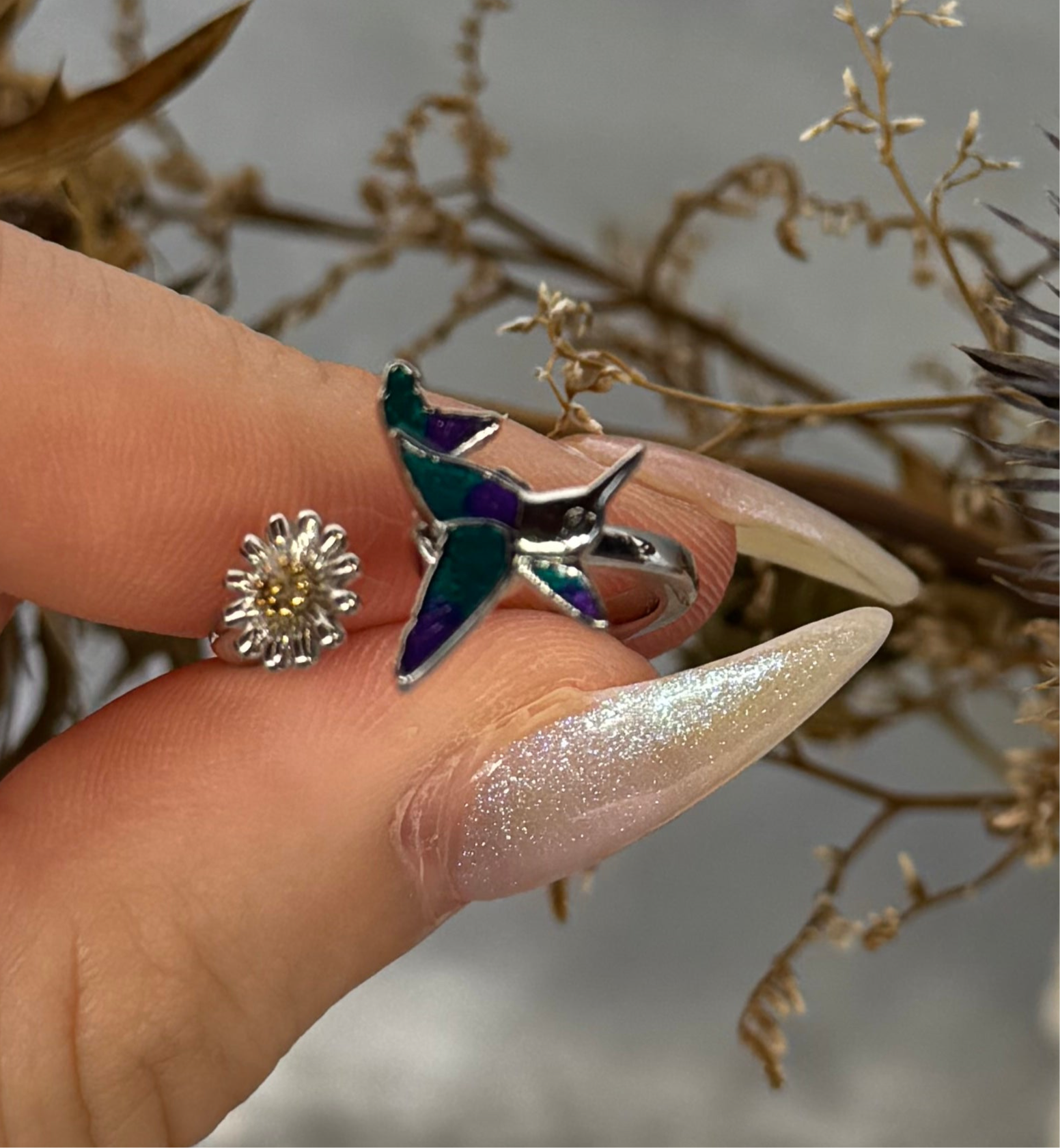 Hummingbird Fidget and Daisy Flower Ring