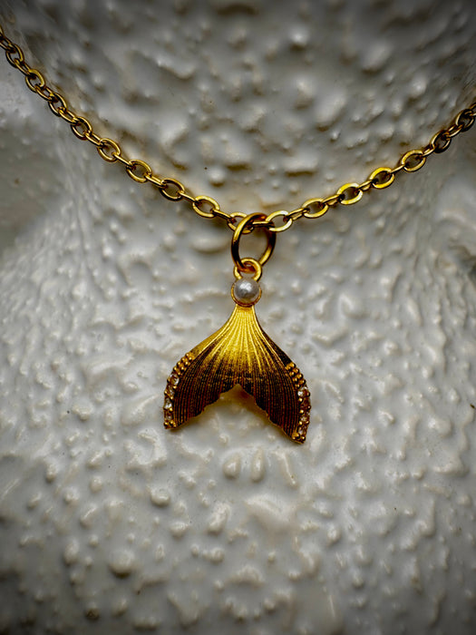 MINI Gold Whale Tail S925