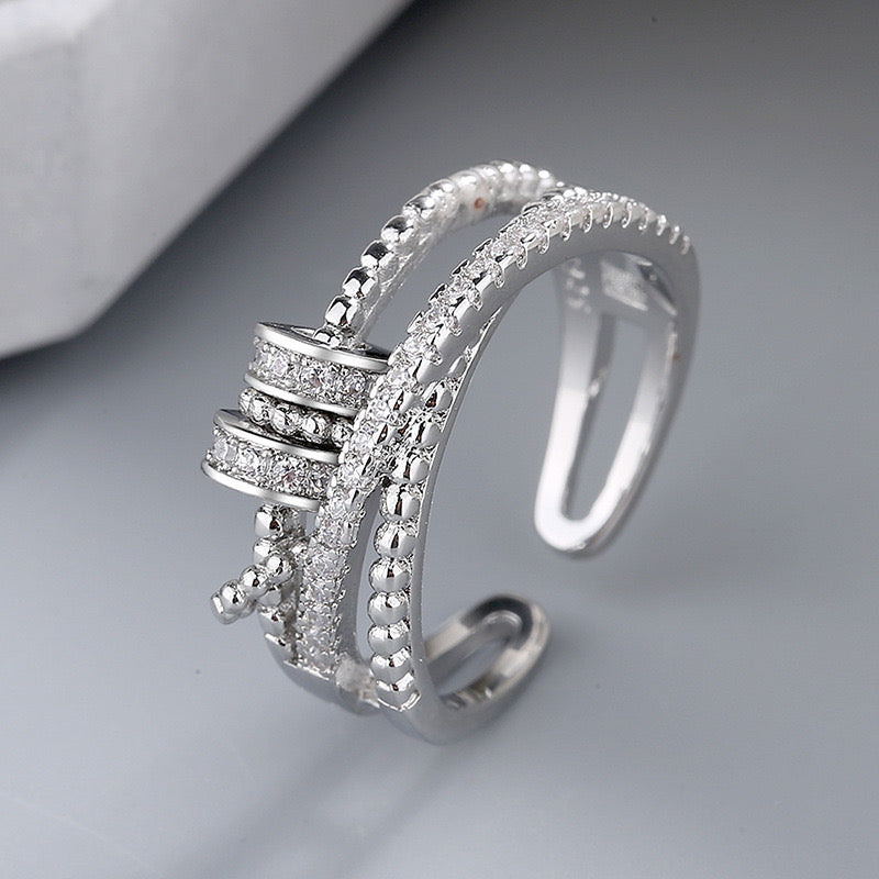 silver fidget ring with zirconia