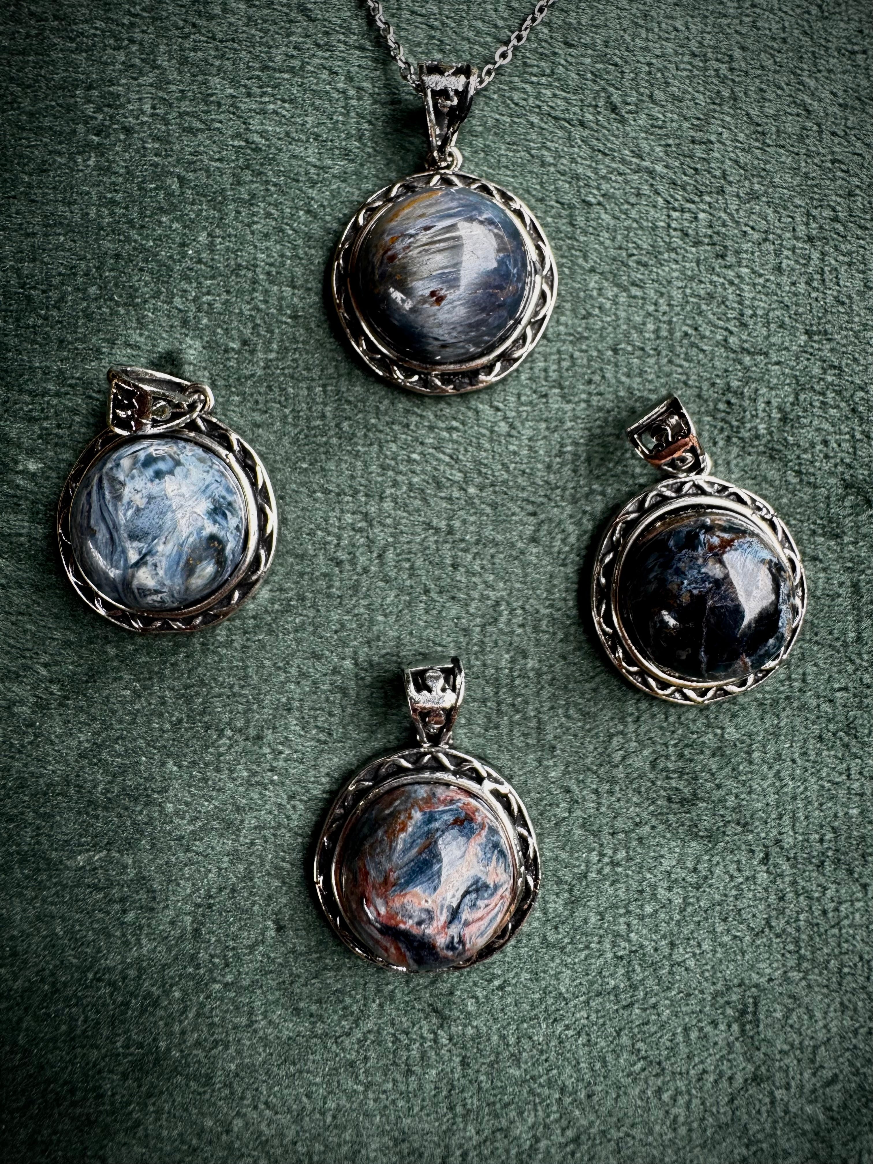 Round Pietersite pendant