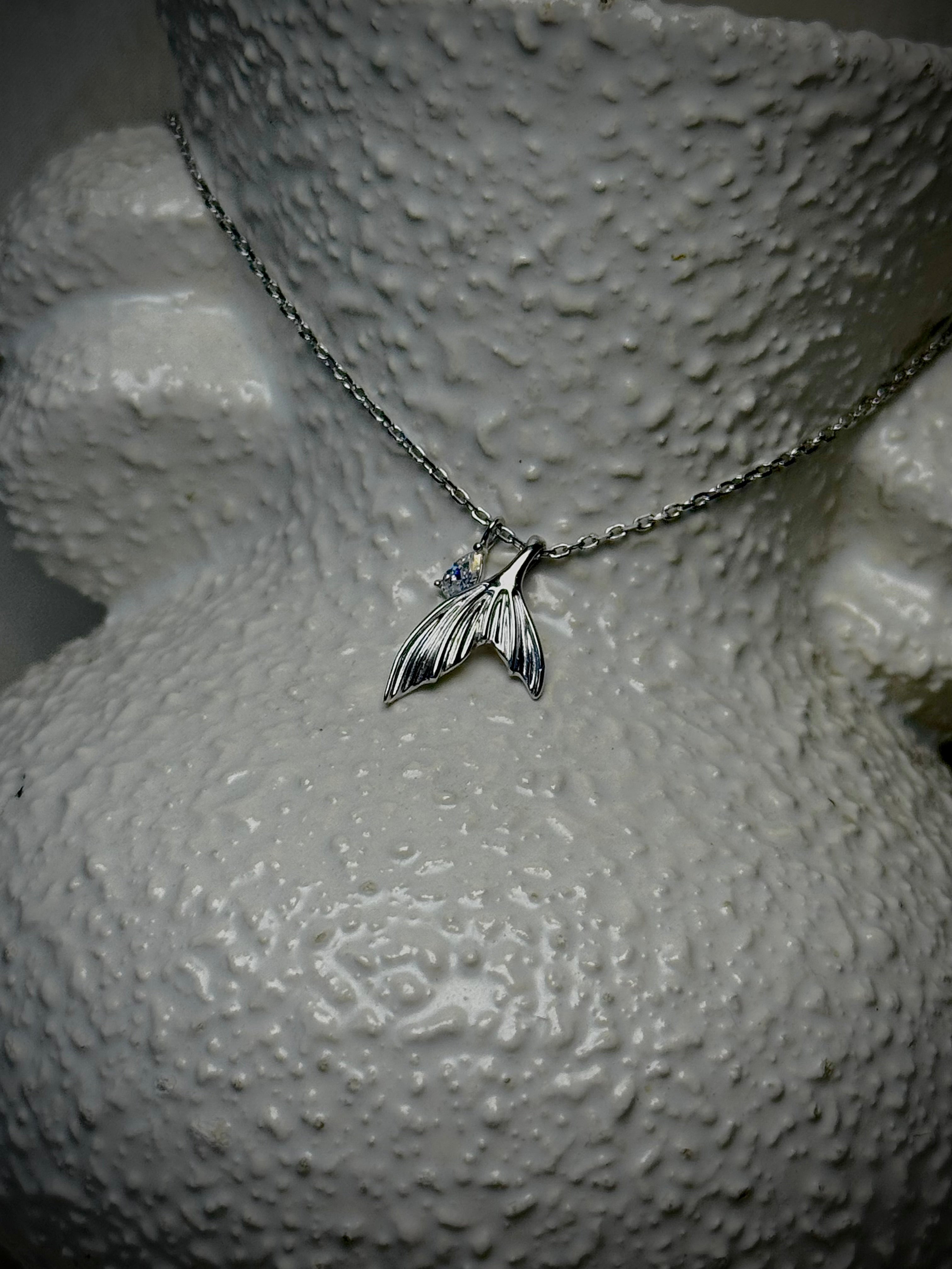 MINI Whale Tail S925