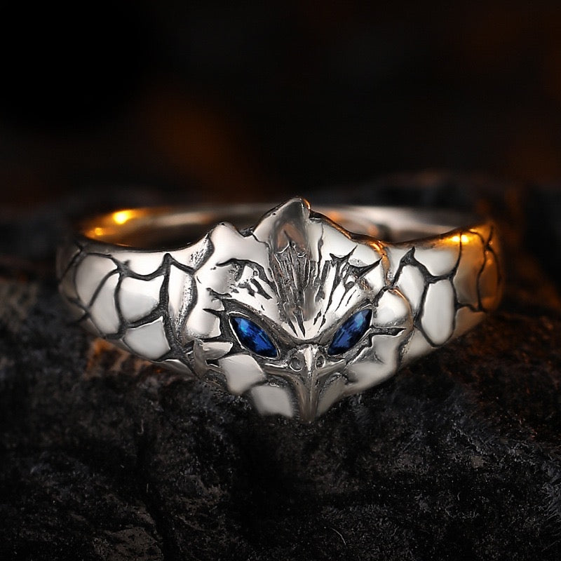 silver owl ring with blue zirconia details