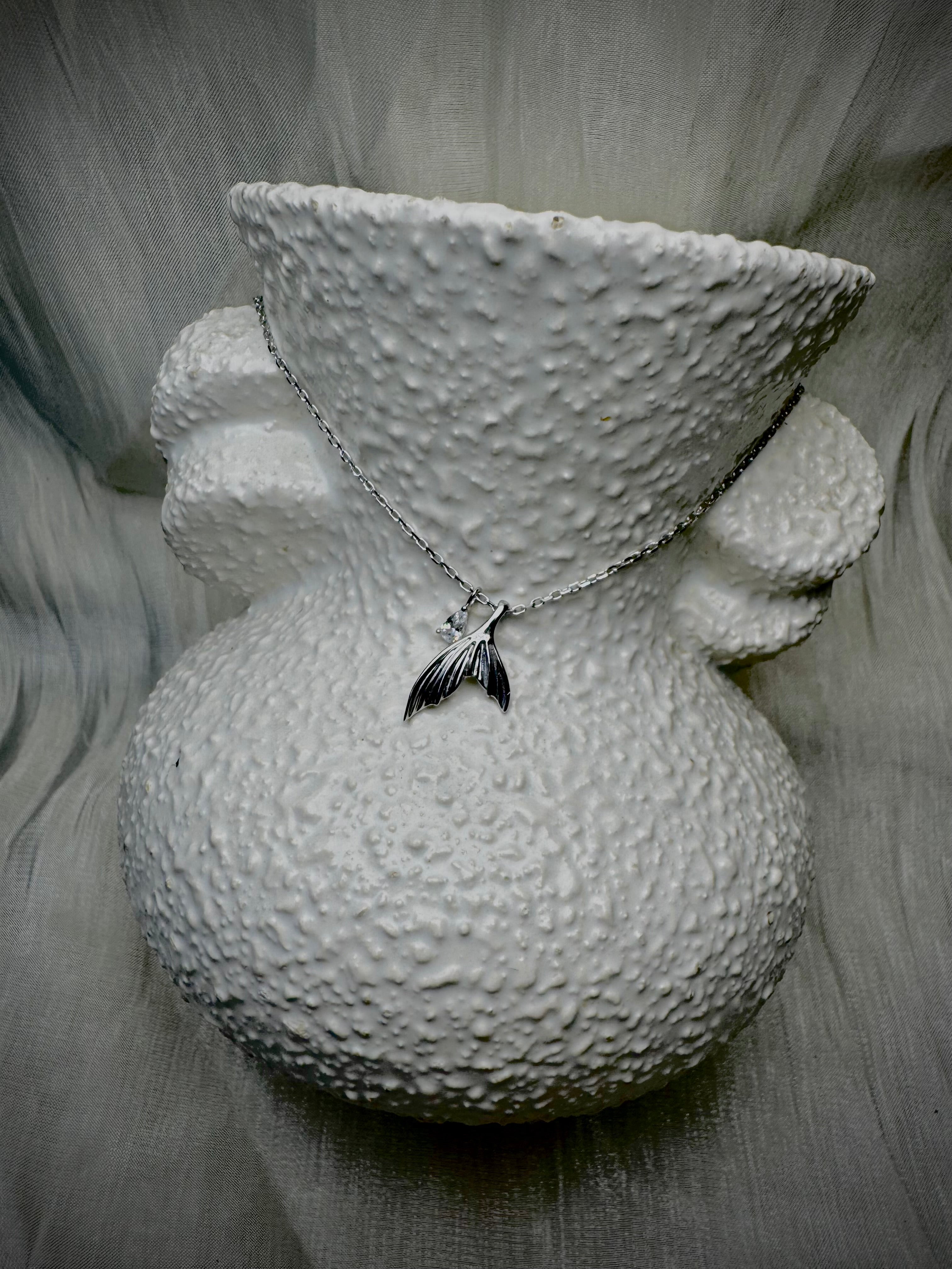 MINI Whale Tail S925