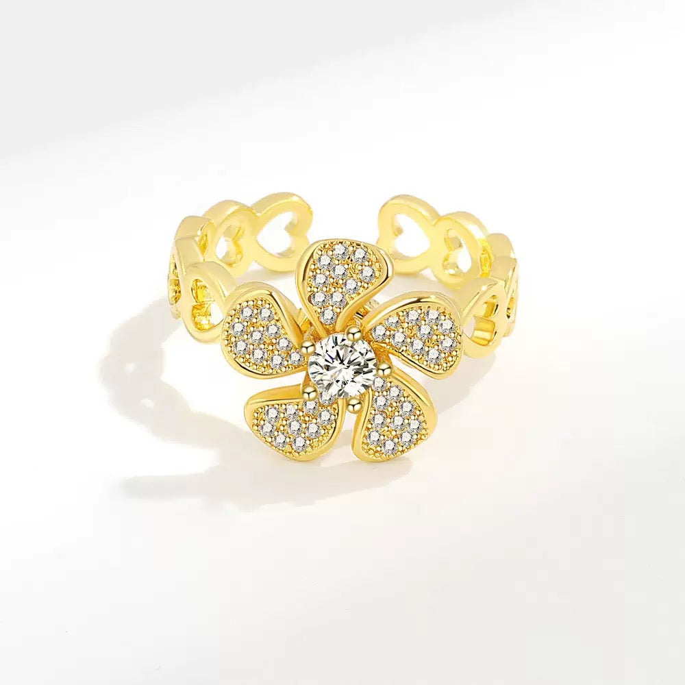 Flower with heart band fidget ring