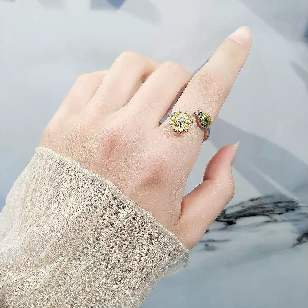 Silver lady bug Flower Fidget ring