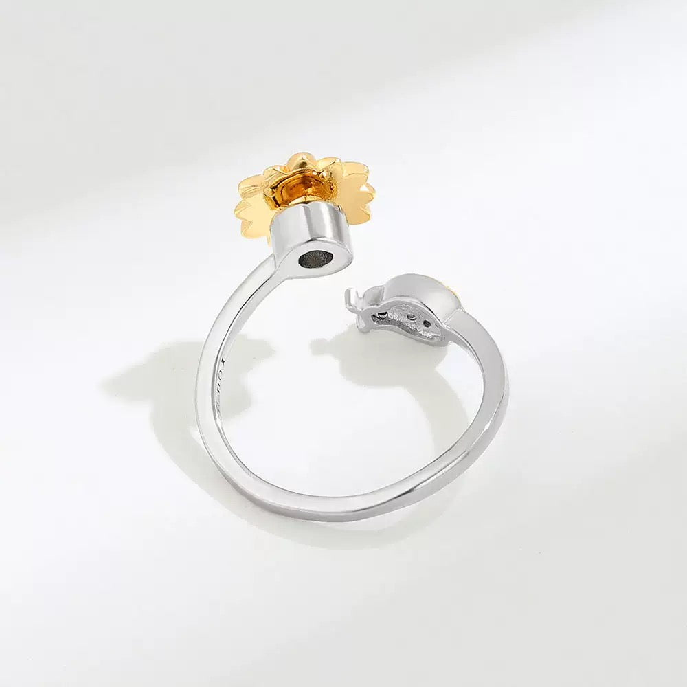 Silver lady bug Flower Fidget ring
