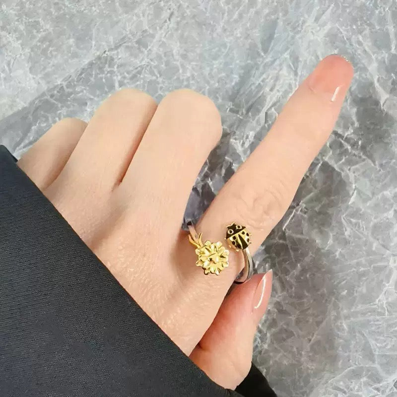 Silver lady bug Flower Fidget ring