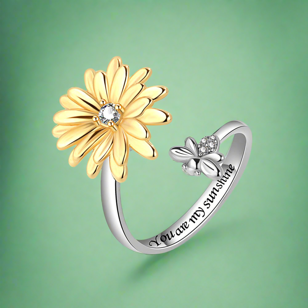 Gold Daisy Bee Fidget Ring