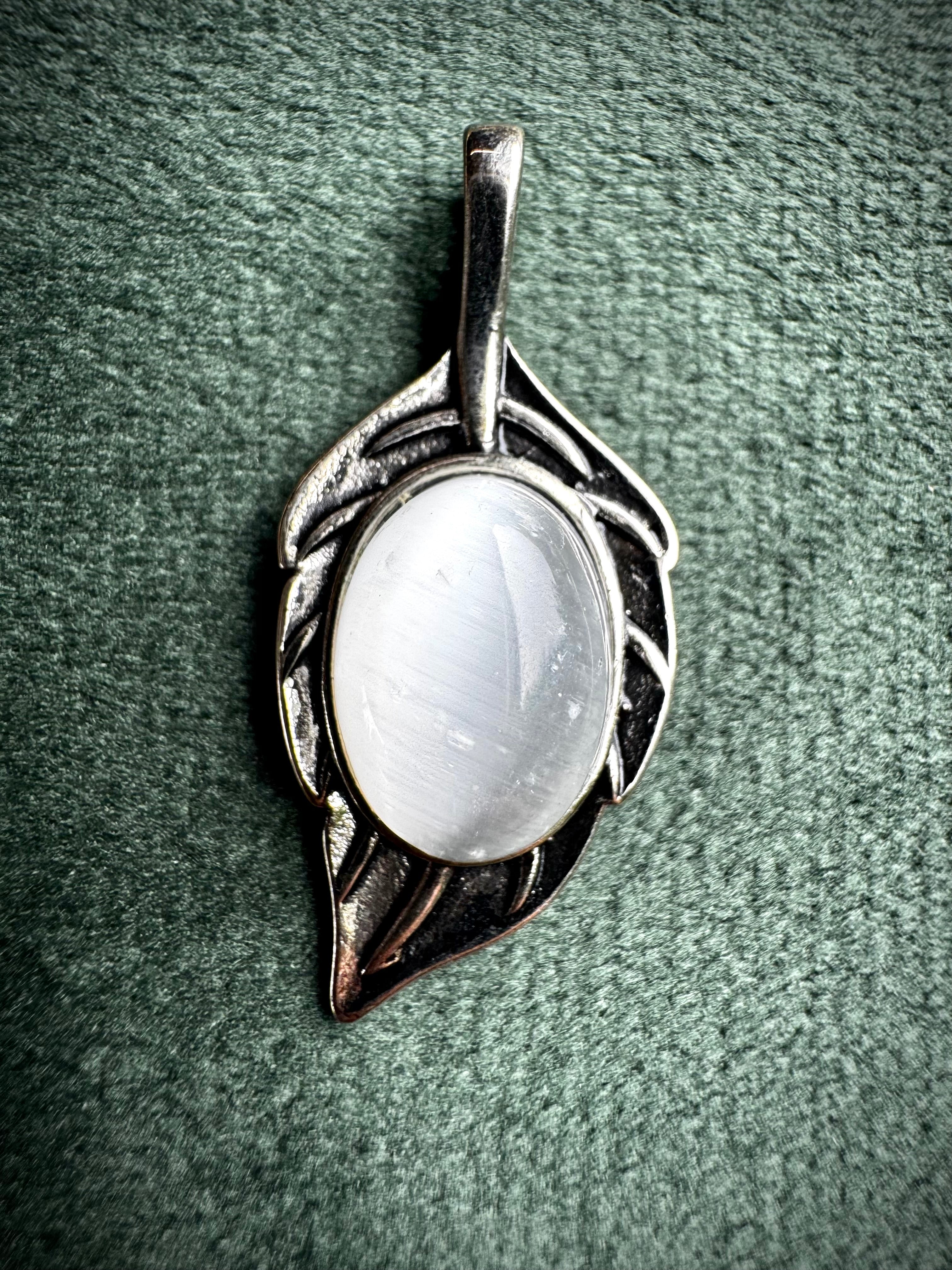 Larimar or Selenite Leaves