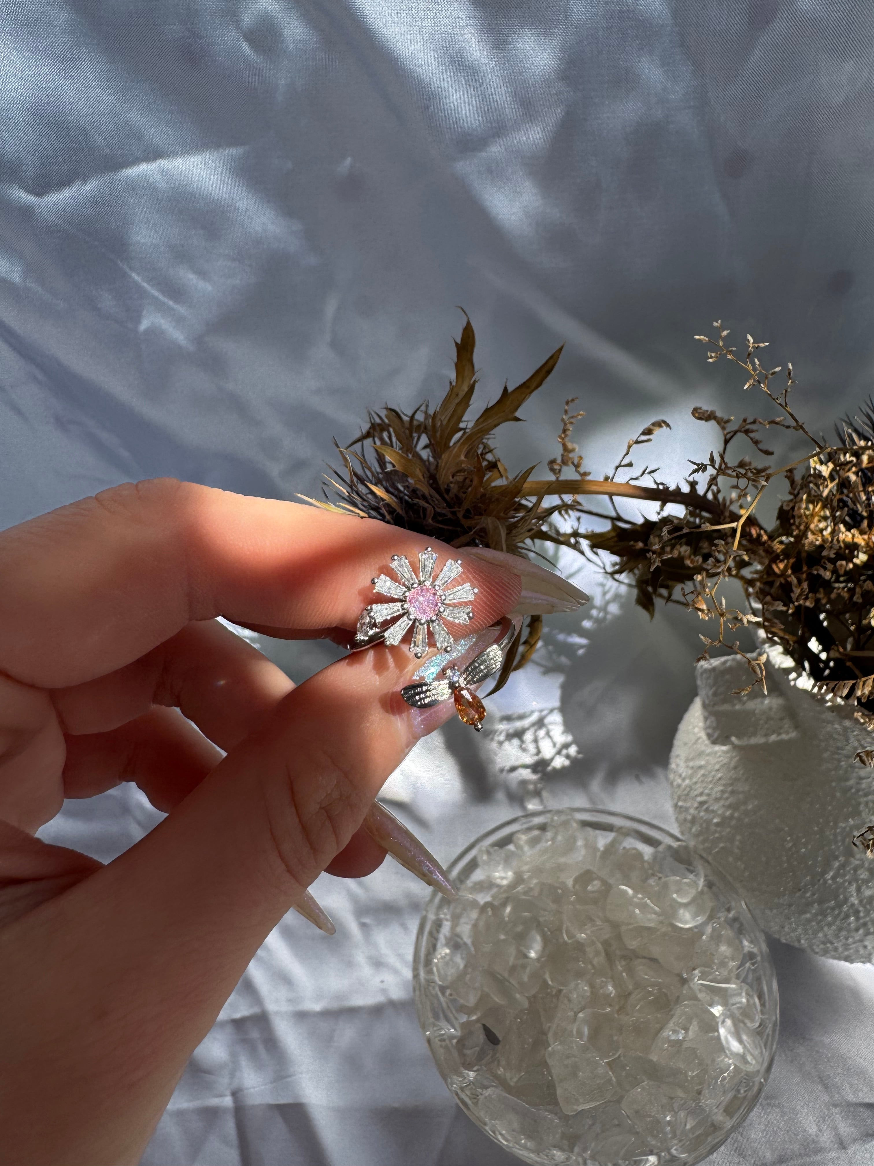 Silver Bee with Flower Fidget ring