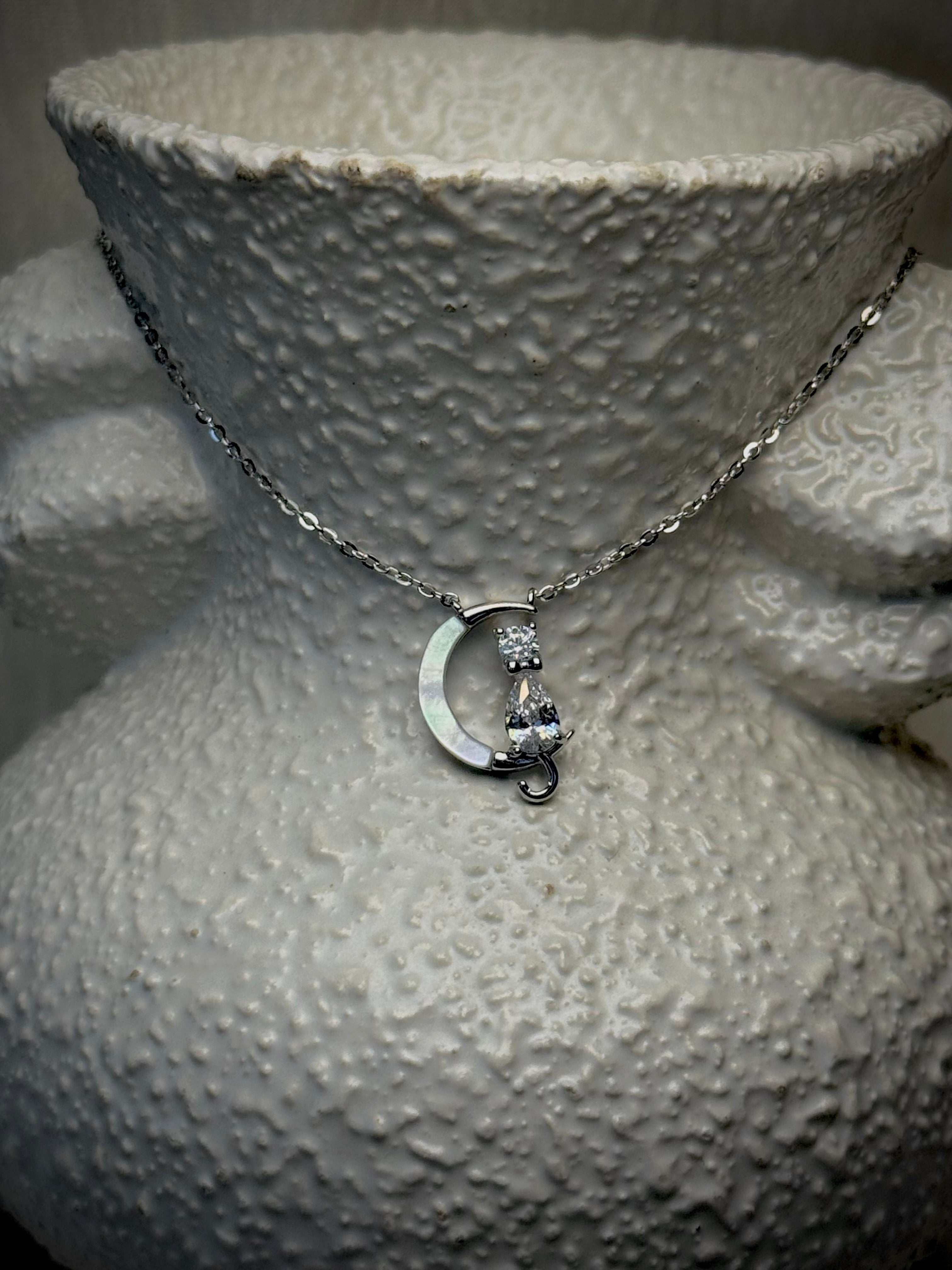 Cat on the Moon necklace S925