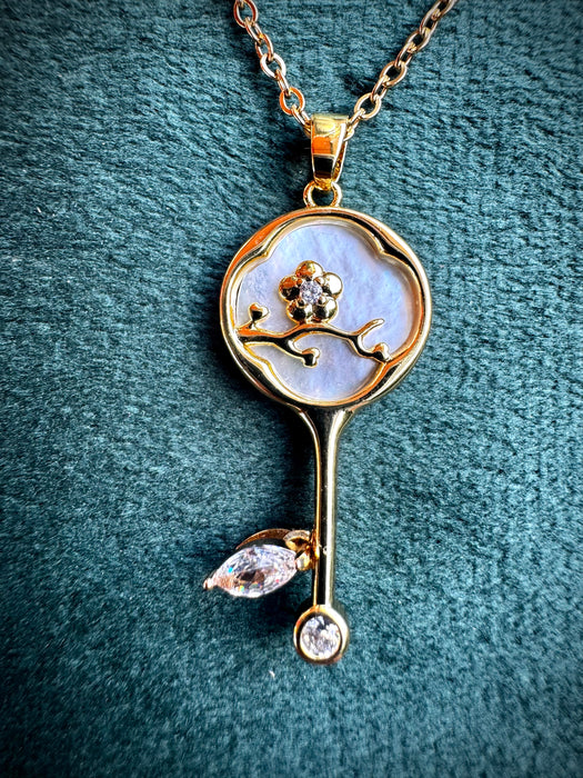 Mother of Pearl Floral Key