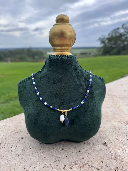 Lapis, Pearl Choker