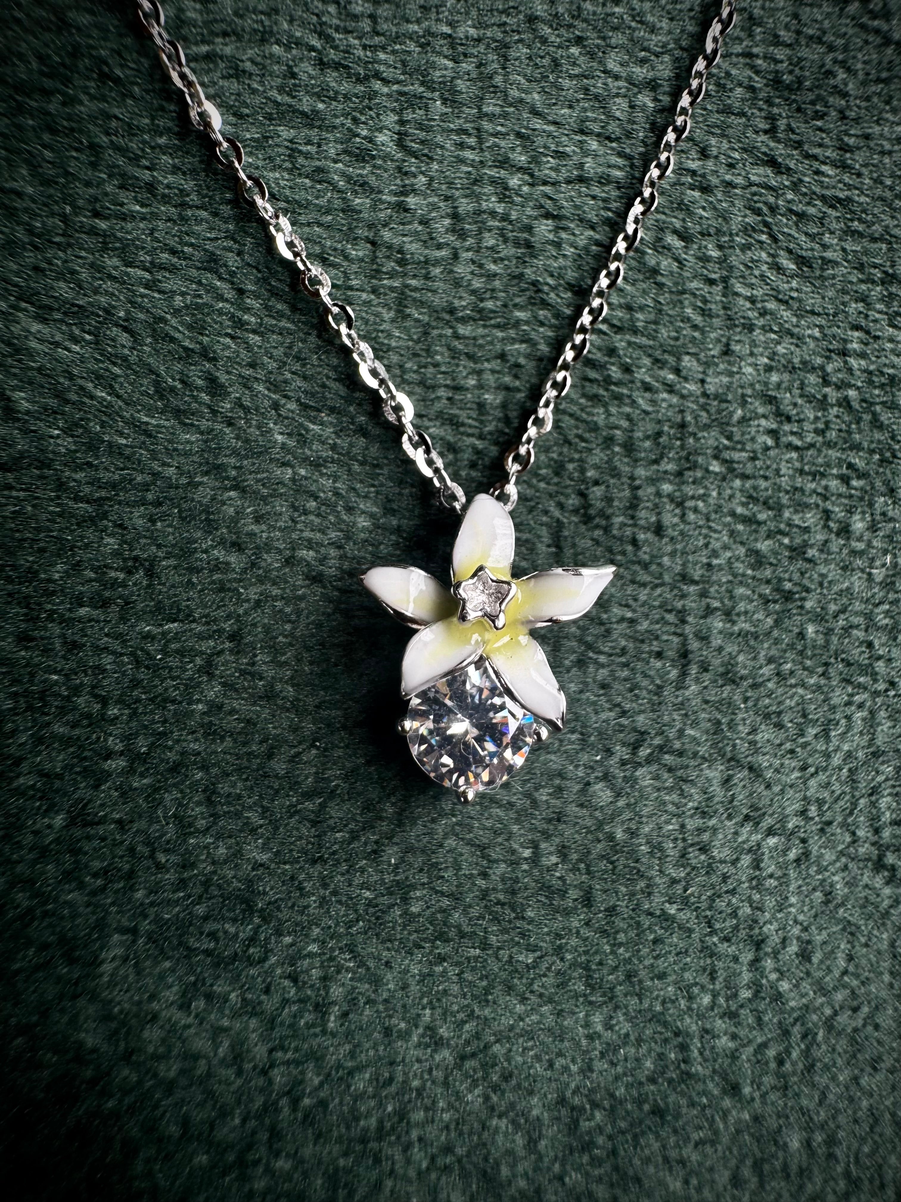 S925 Frangipani Necklace