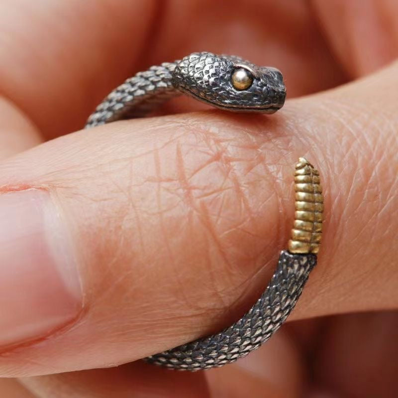 Black rattle snake ring