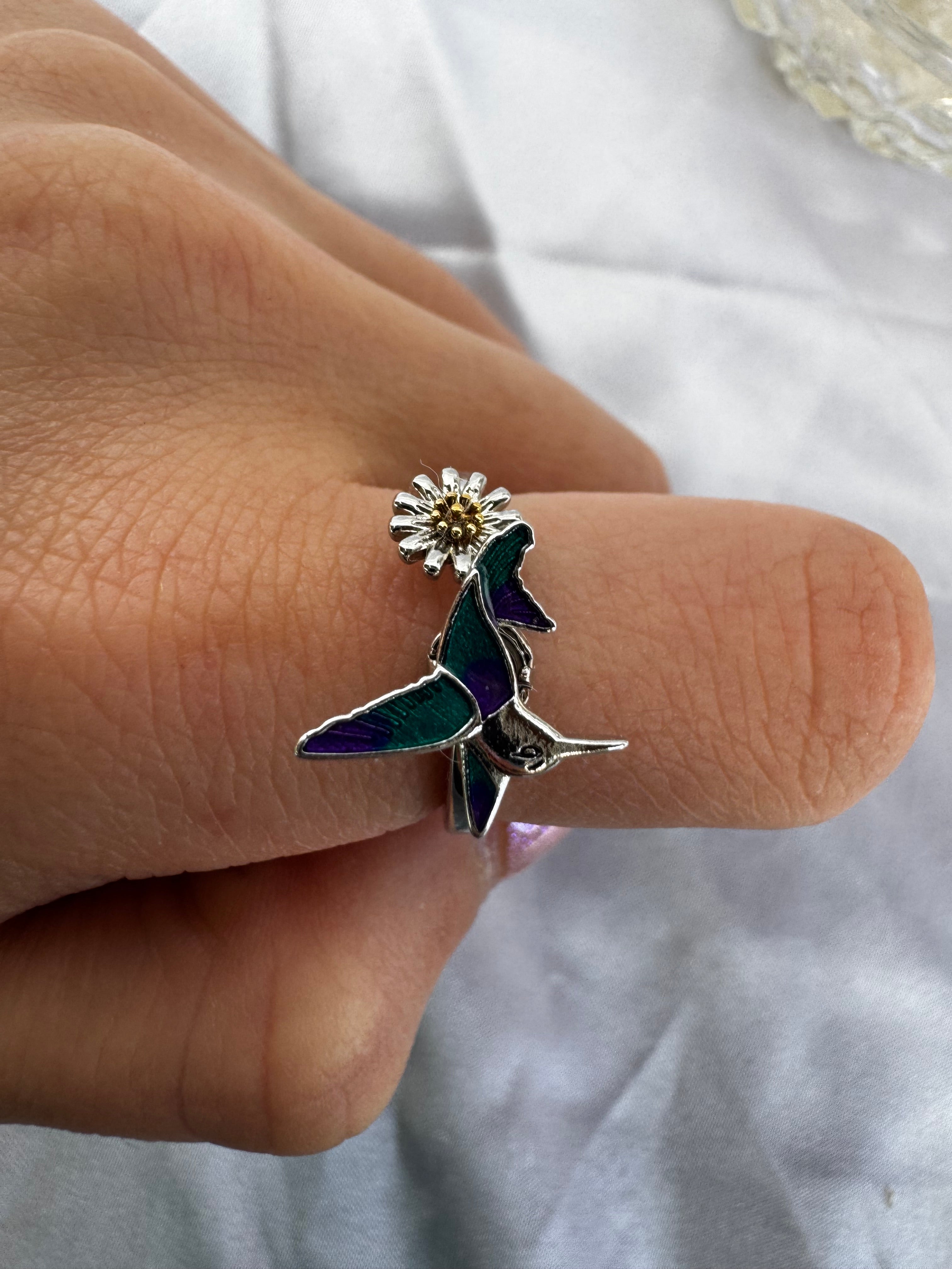 Hummingbird Fidget and Daisy Flower Ring