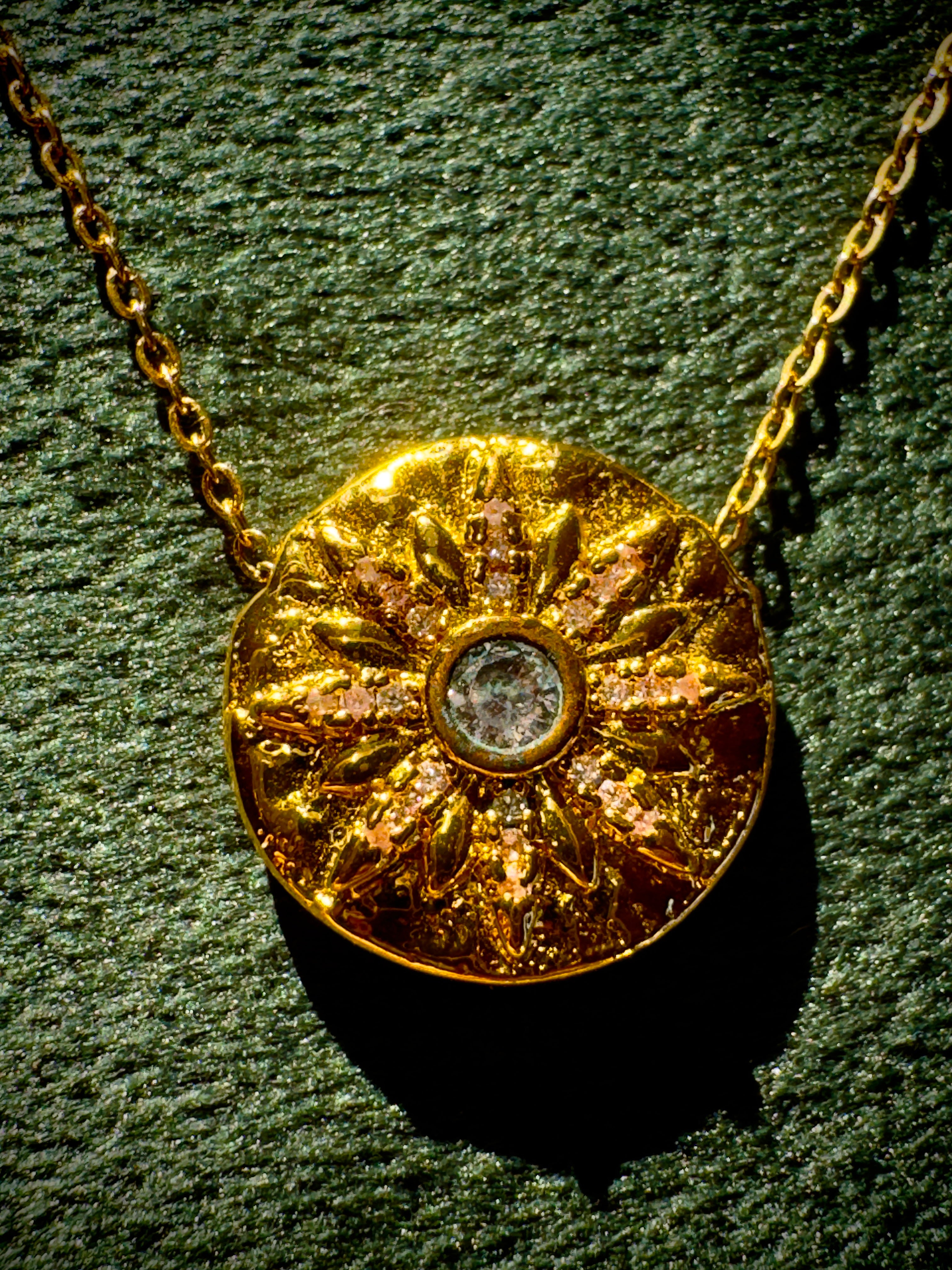Solar Light Medallion