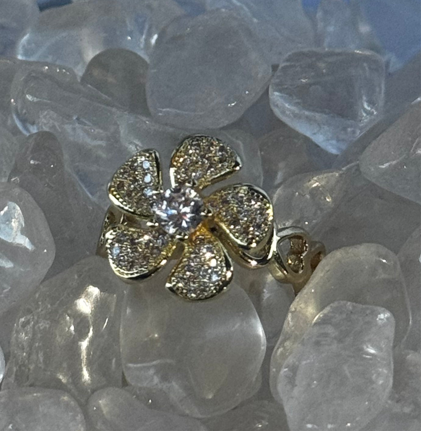Flower with heart band fidget ring