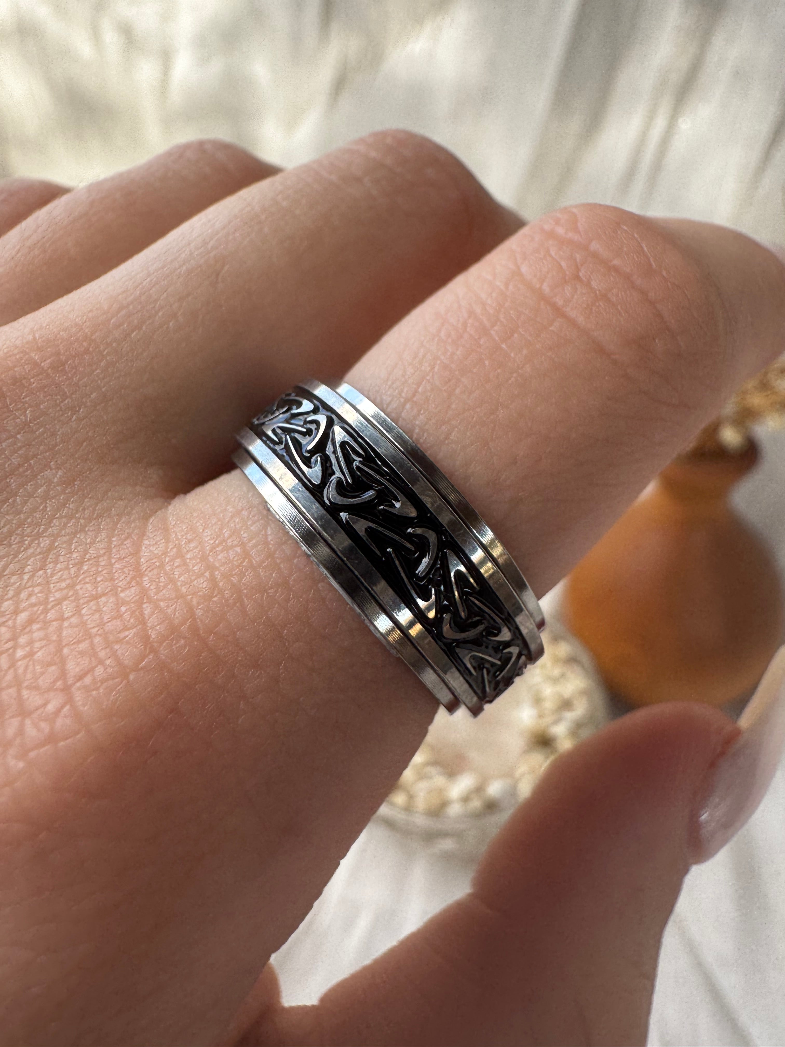 Viking fidget ring