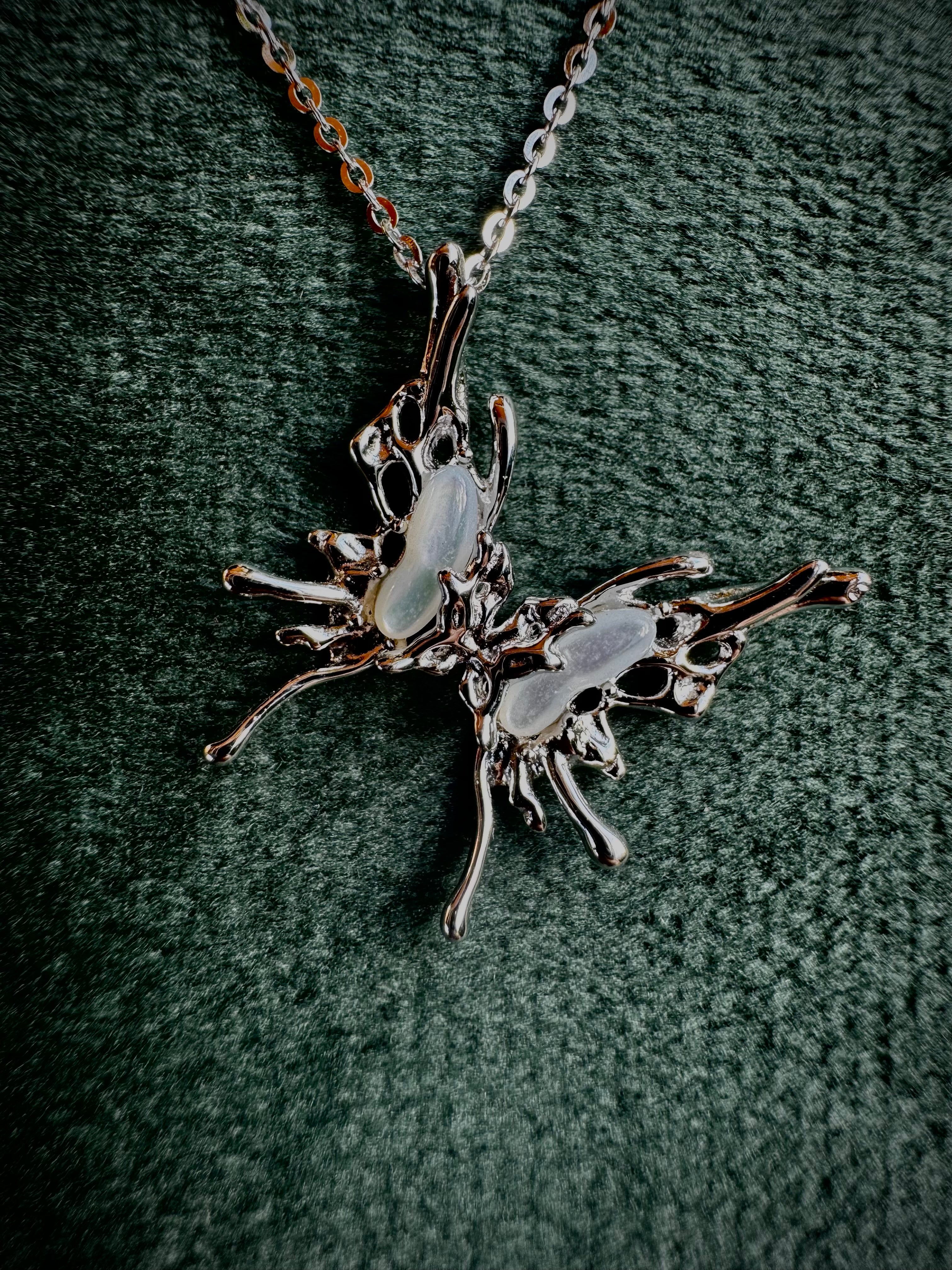 S925 Mother or Pearl Butterfly Necklace