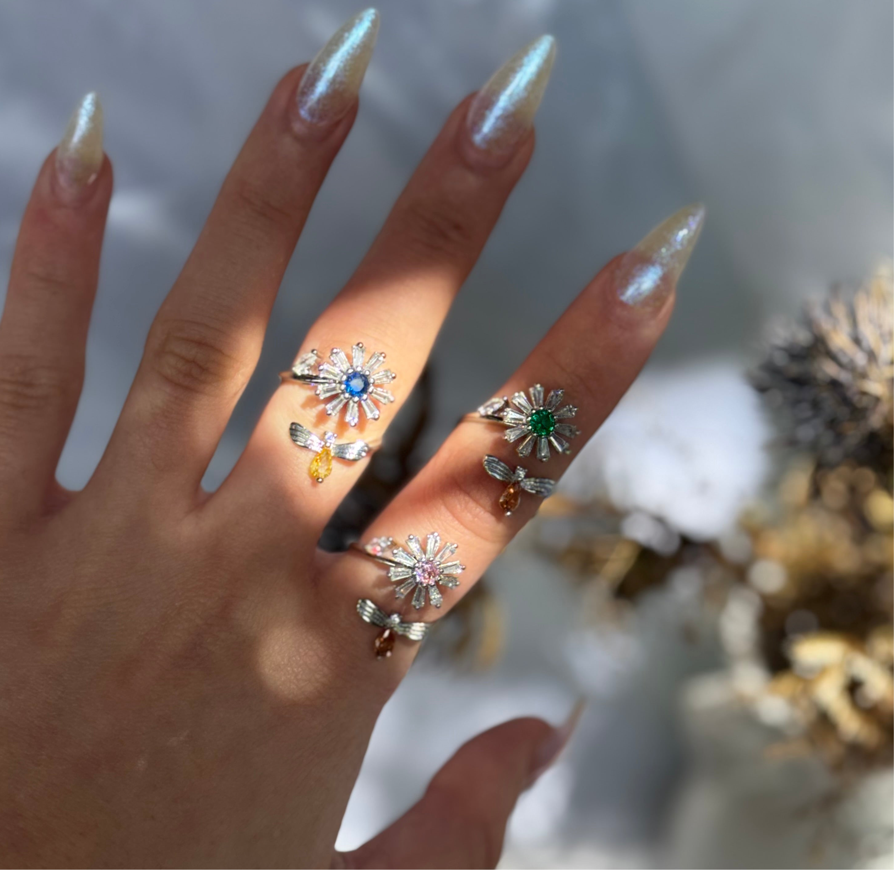 Silver Bee with Flower Fidget ring