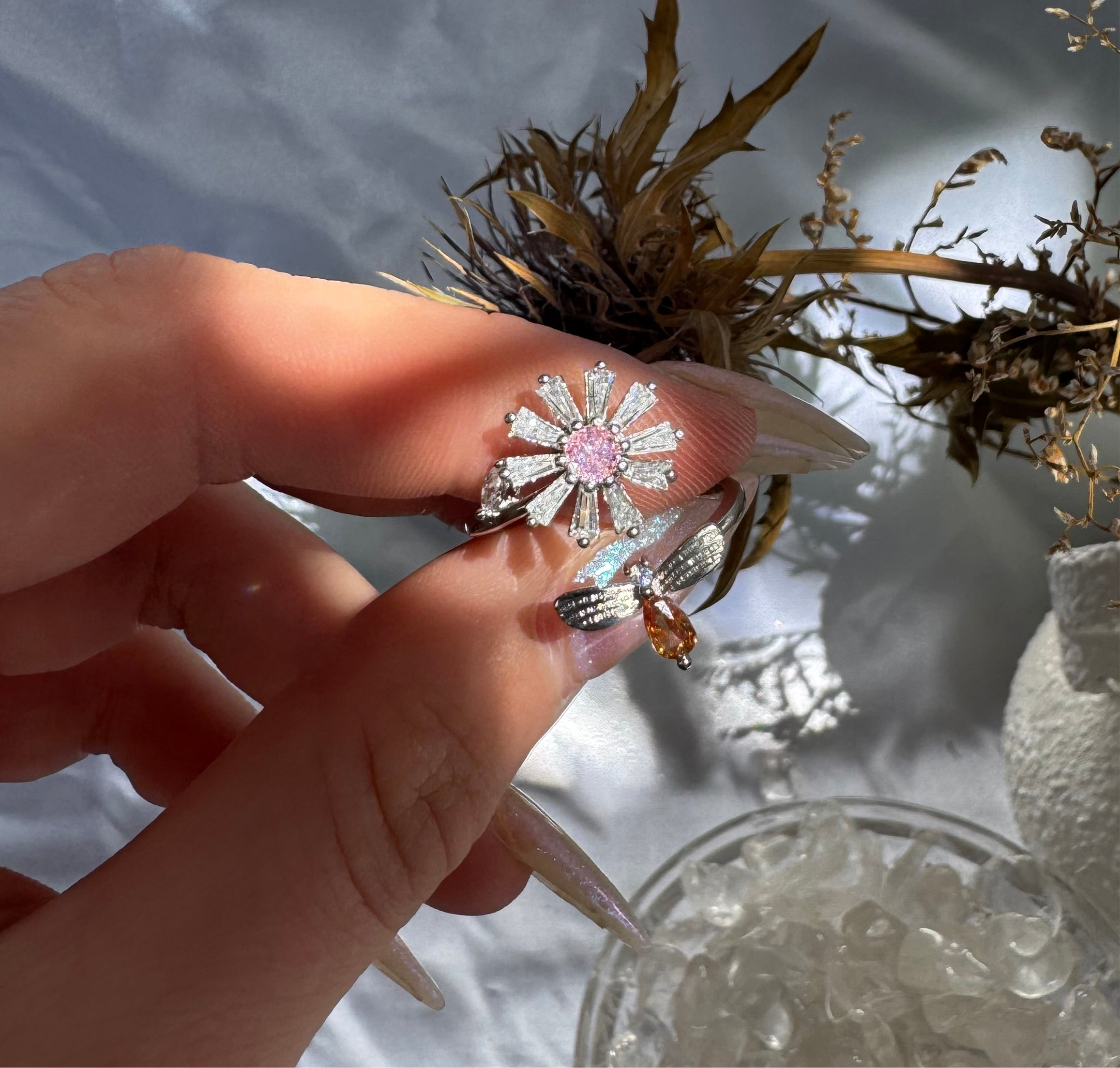 Silver Bee with Flower Fidget ring