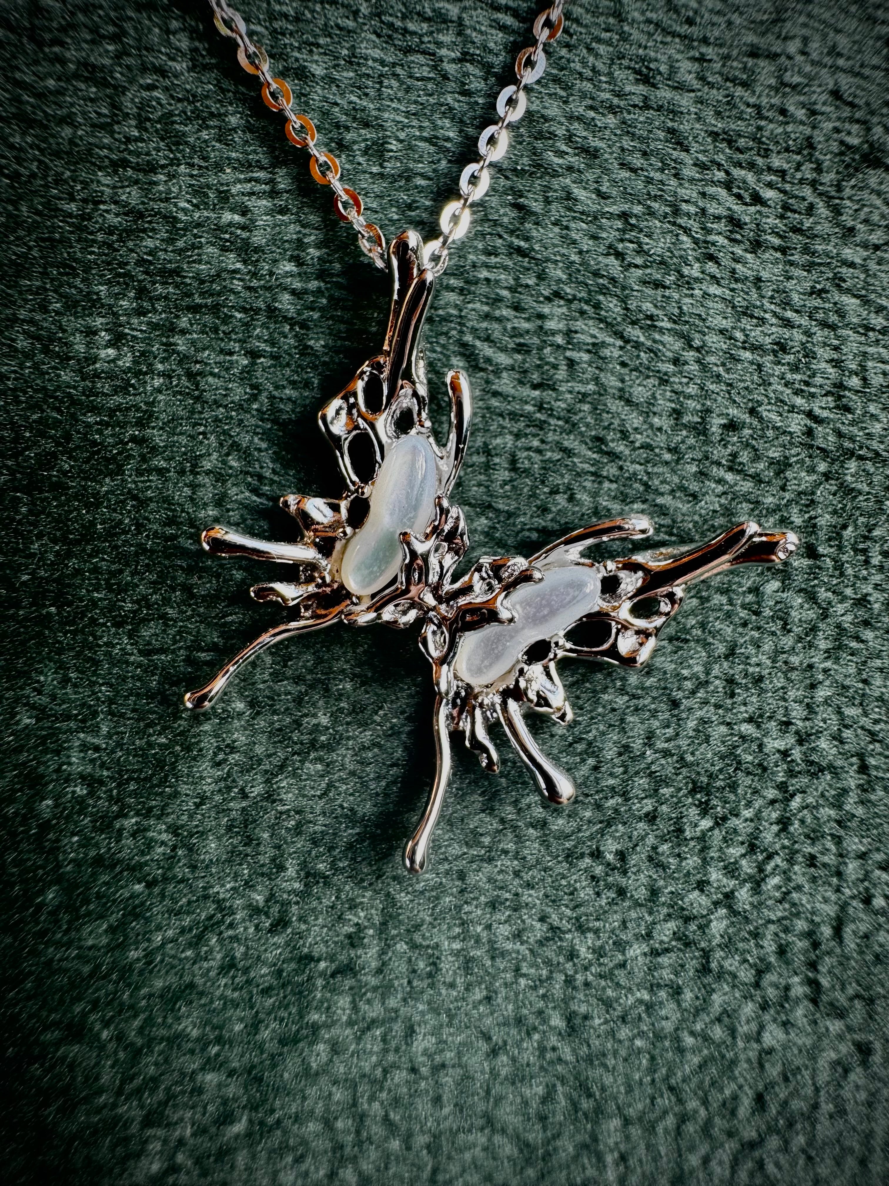 S925 Mother or Pearl Butterfly Necklace