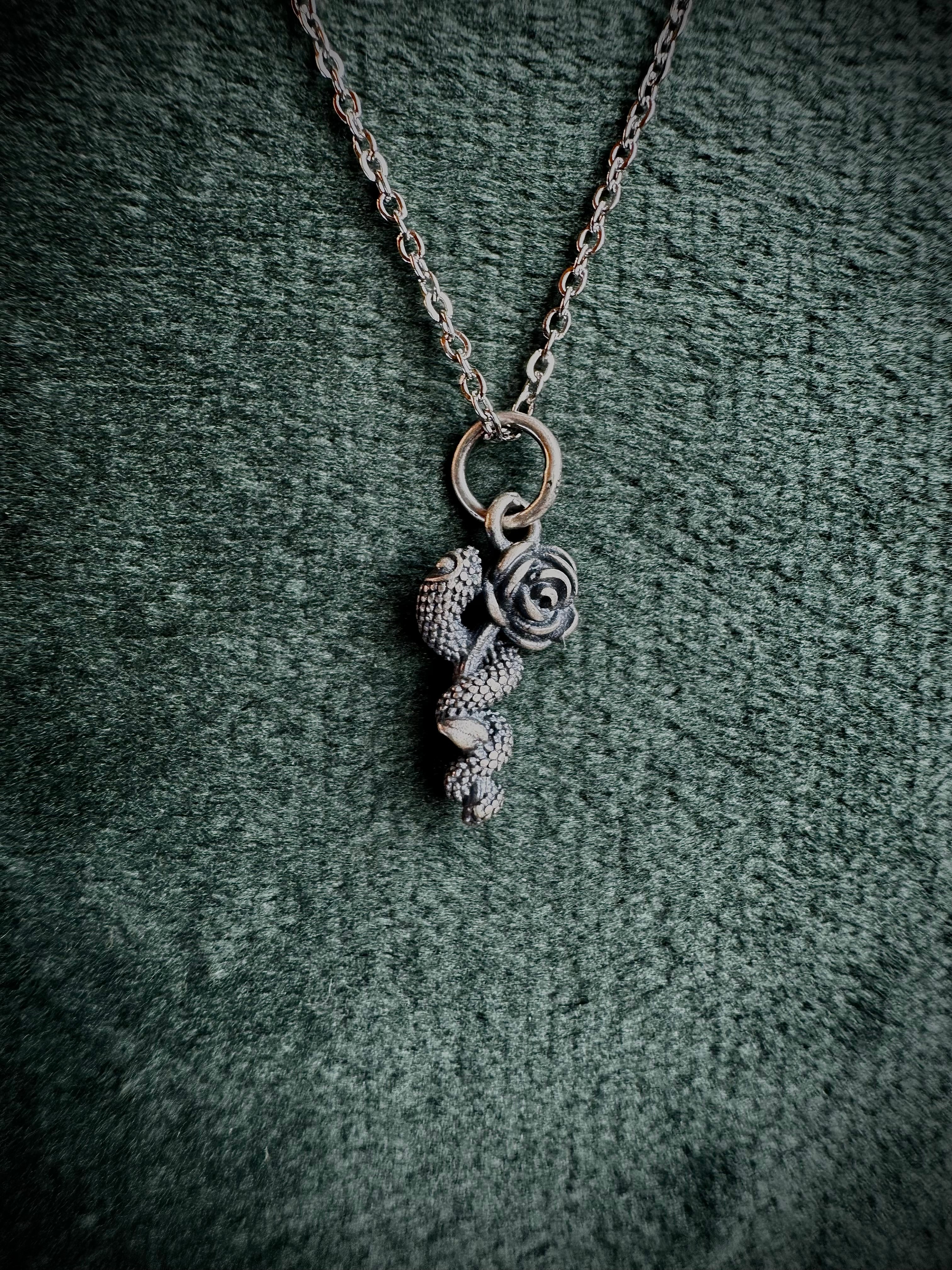 Snake Holding Rose S925