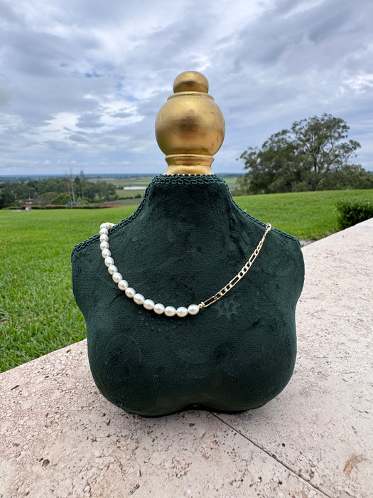 Pearl & Gold Chain Necklace