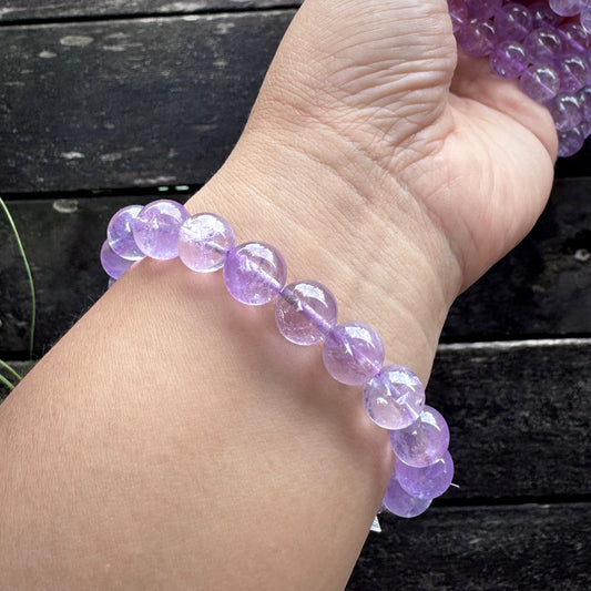 Lavender Amethyst Gemstone bracelet