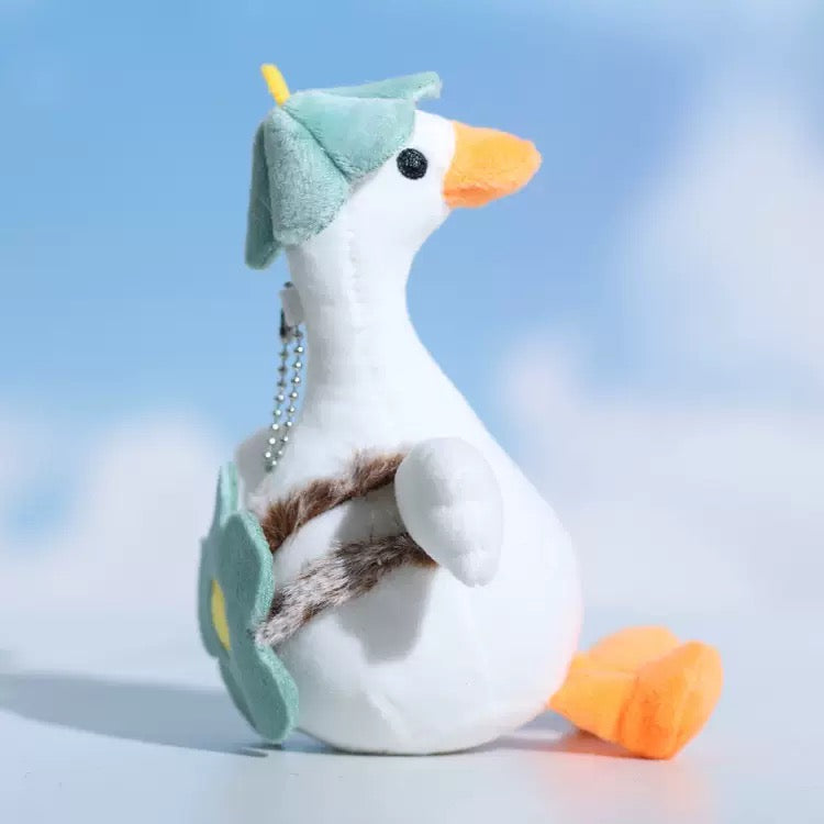 🪿 Cottage Goose – Plush Keychain
