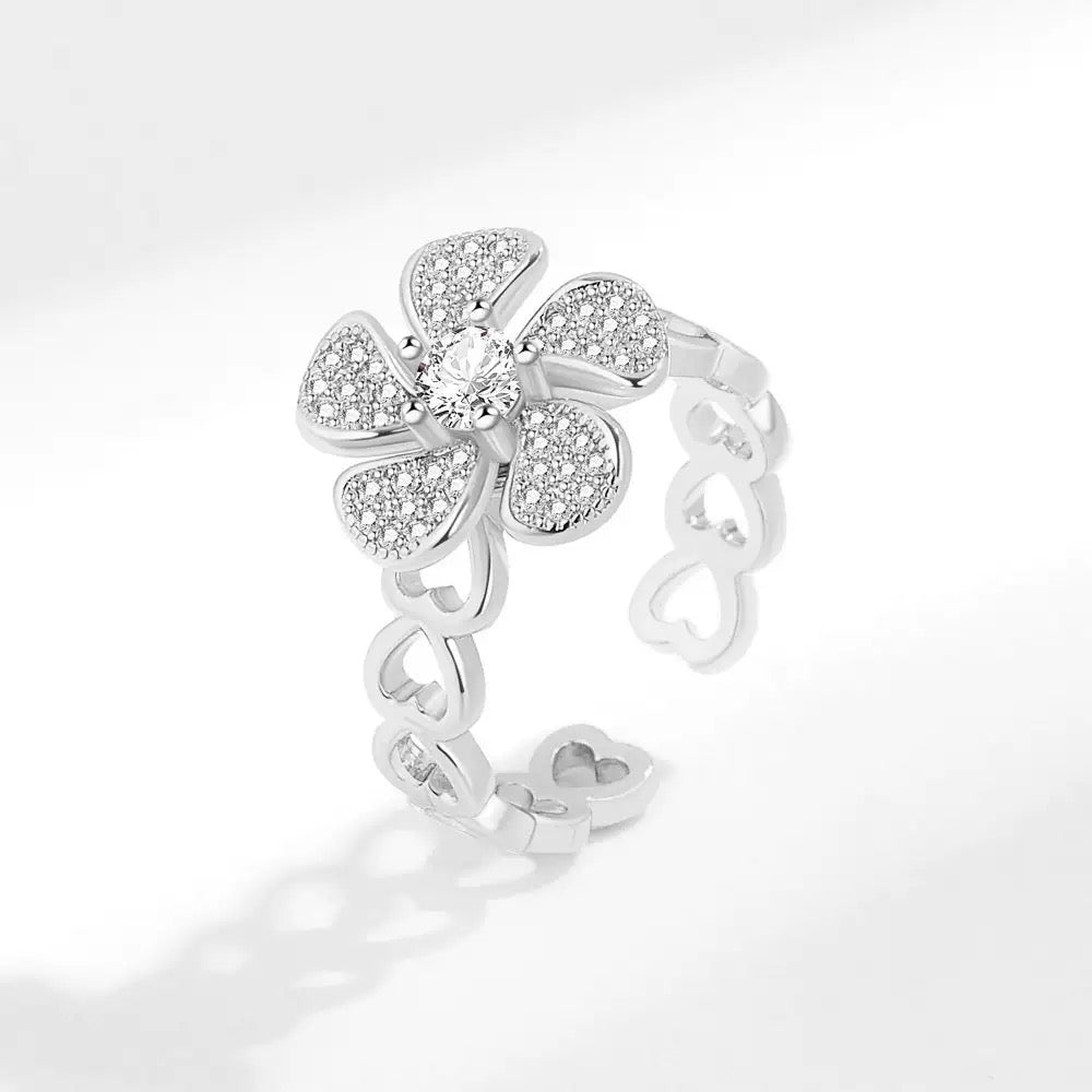Flower with heart band fidget ring